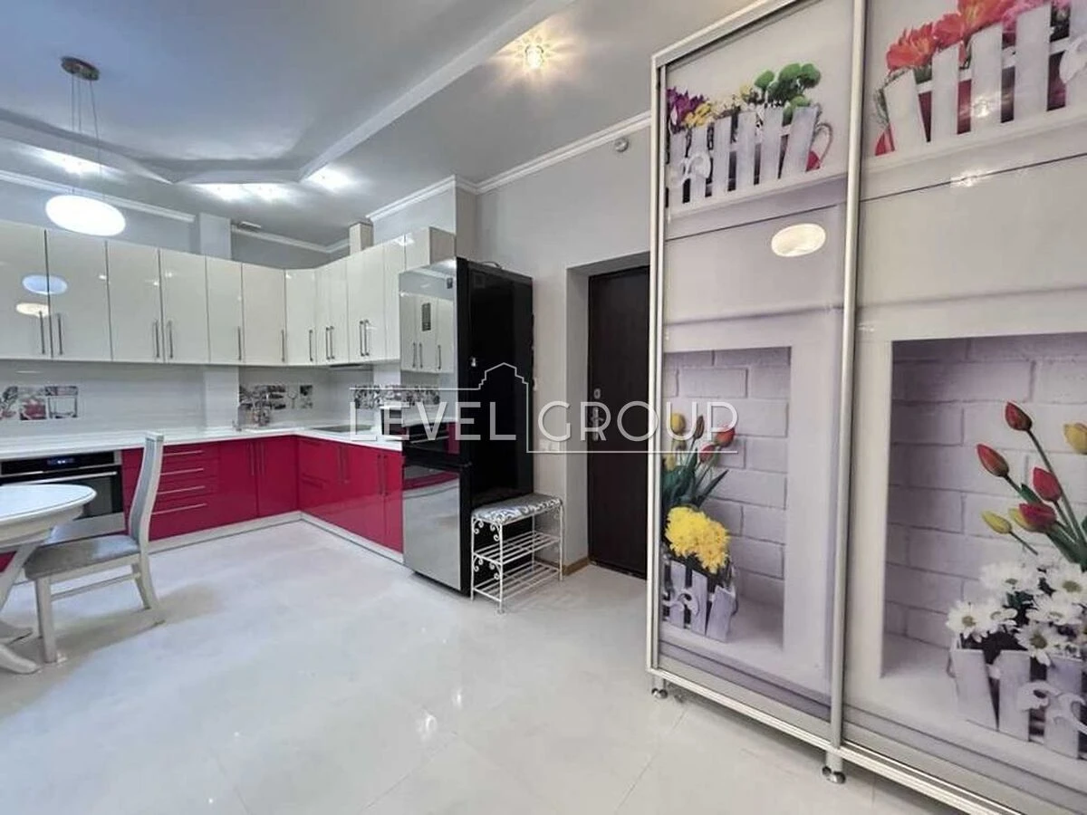 Продаж 2-кімнатної квартири 60.1, в ЖК River Stone, Дніпровс