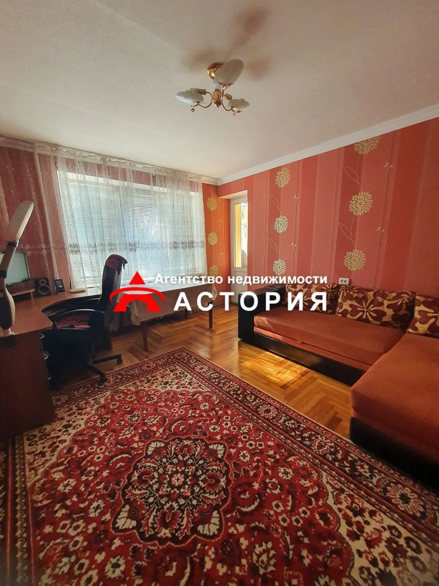 2-кімнатна квартира в гарному стані,вул.Бочарова