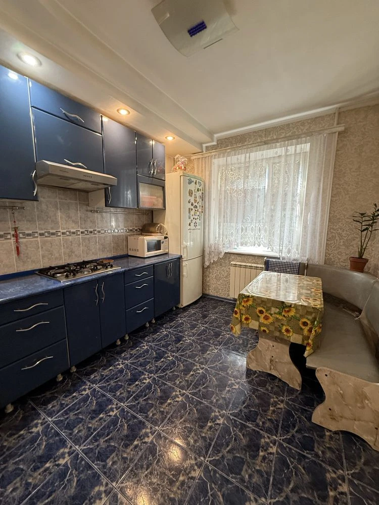 Продам  4 ком.кв .Комфортный 2 этаж