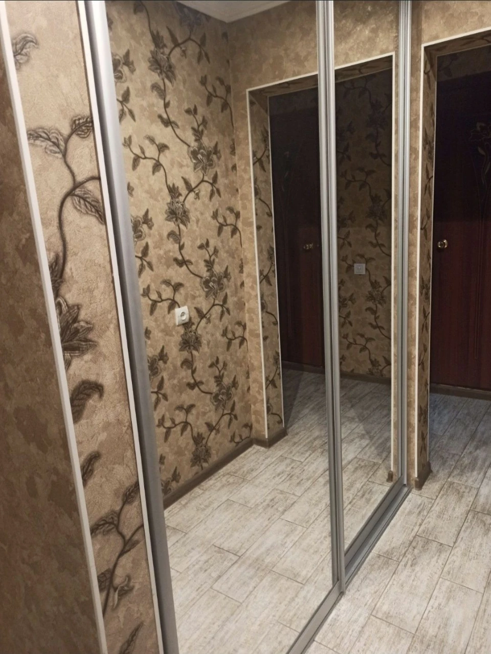 Продам 5ти кім квартиру  вул.В Сергієнка Хортицький р-н