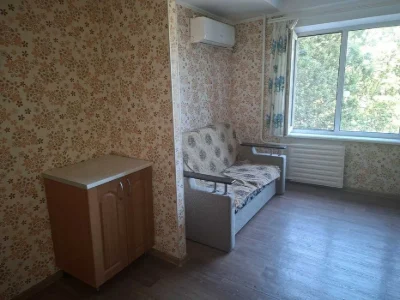 Продам квартиру (Бабурка)