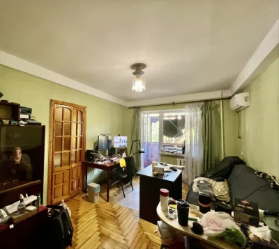 2-room apartment for sale. Area of the Shopping Center of Ukraine.
