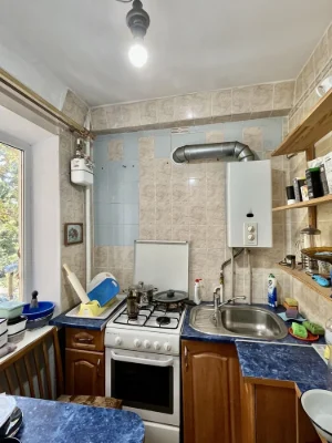 2-room apartment for sale. Area of the Shopping Center of Ukraine.