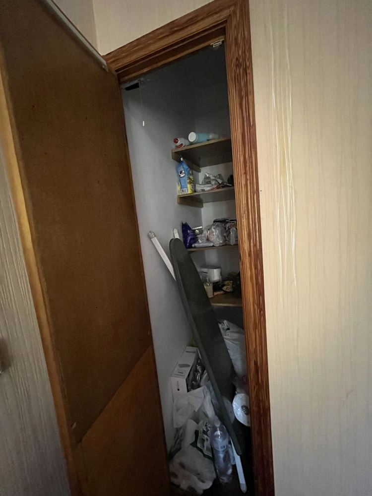 2-room apartment for sale. Area of the Shopping Center of Ukraine.