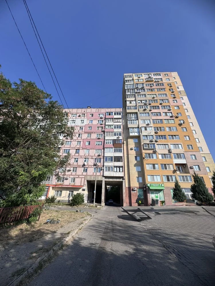 Продажа 3 комн. кв на Бородинском ул.