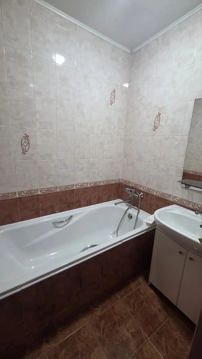 Продам 2х ком. квартиру в центре, ул. Трегубо