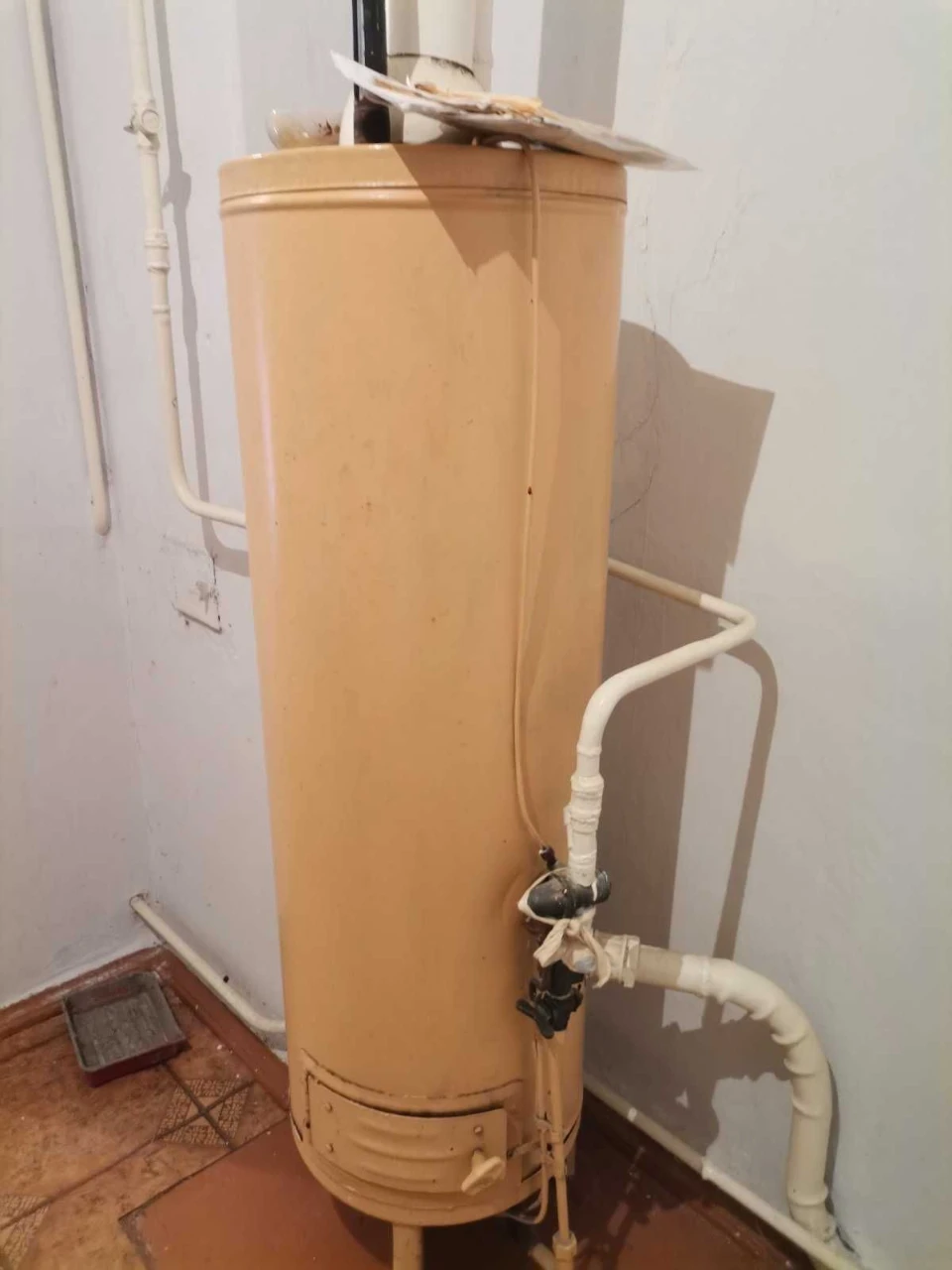 I will sell a 2-room apartment in the district of Ost. Angolenko