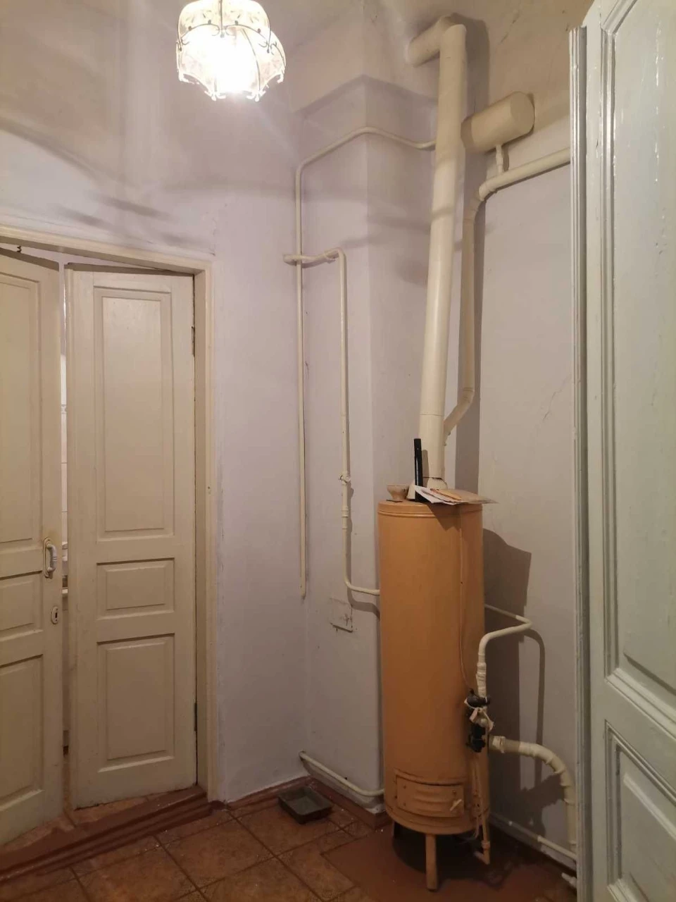 I will sell a 2-room apartment in the district of Ost. Angolenko
