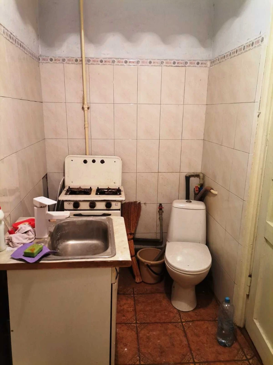 I will sell a 2-room apartment in the district of Ost. Angolenko