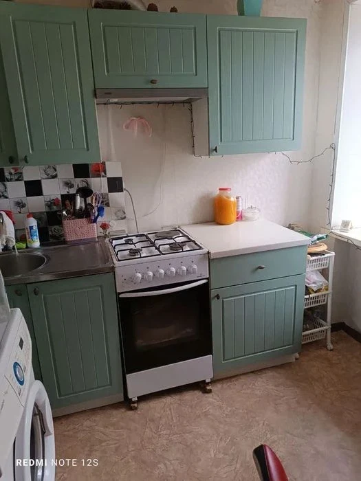 Продам 1 ком. квартиру в центре, ул. Героев полка Азов 5/5