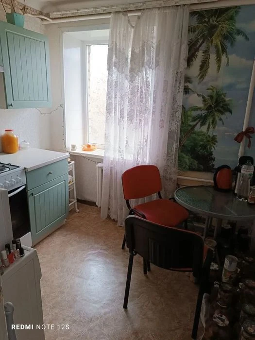 Продам 1 ком. квартиру в центре, ул. Героев полка Азов 5/5