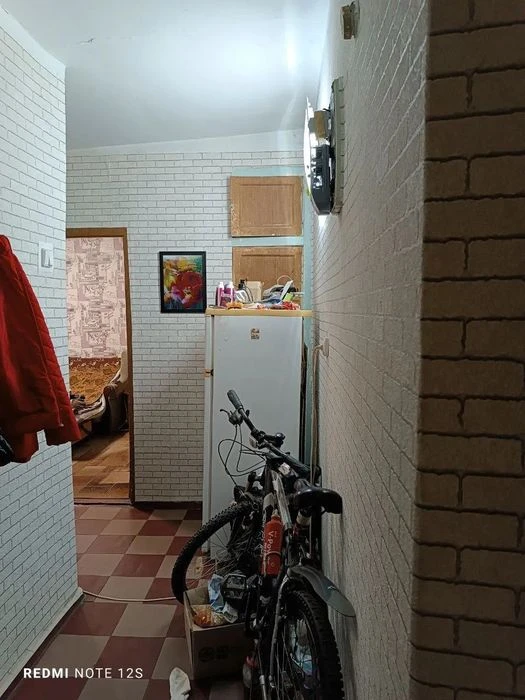 Продам 1 ком. квартиру в центре, ул. Героев полка Азов 5/5