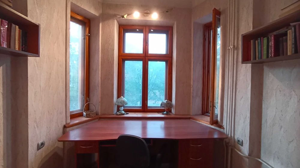 Продаж 2 кімн квартири, Правий берег, Дніпро-кий р, вул. Син