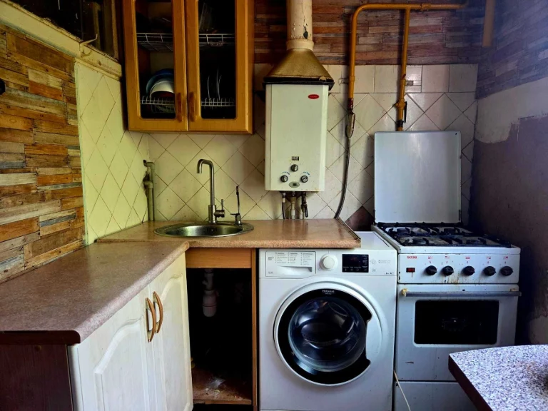 I will sell a two-room apartment, Blvd. Central without repair