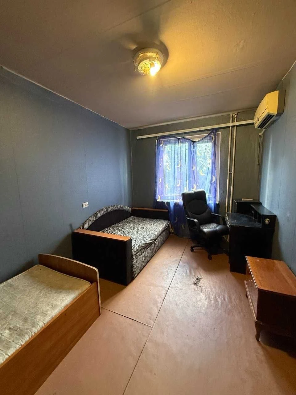 Продам 2-кімнатну квартиру Бородинський