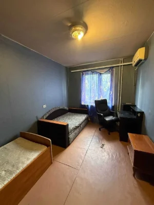 Продам 2-кімнатну квартиру Бородинський