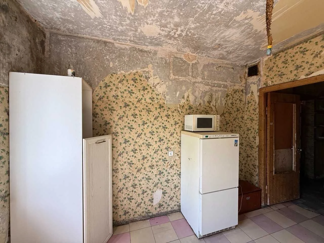 Продам 2-кімнатну квартиру Бородинський