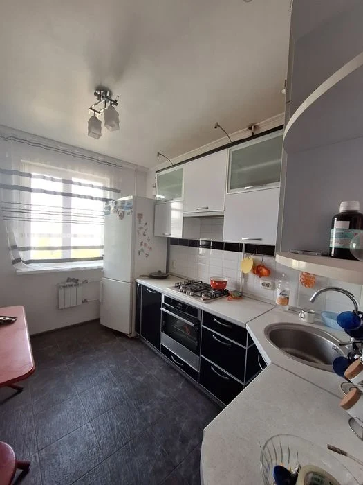 Exclusive! Improved 3-bedroom apartment for sale in S. Saltovka 5.