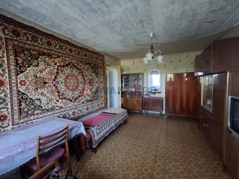 3-room apartment for sale. Doslidna 72, 3-room