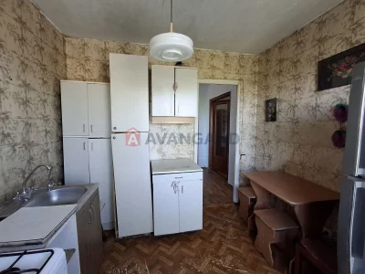 3-room apartment for sale. Doslidna 72, 3-room