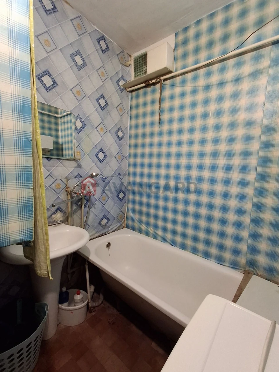 3-room apartment for sale. Doslidna 72, 3-room