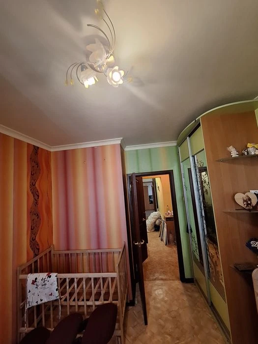 Exclusive! Improved 3-bedroom apartment for sale in S. Saltovka 5.