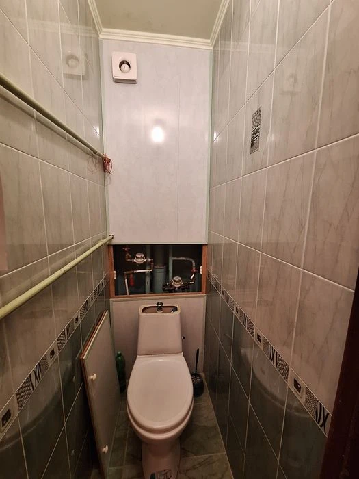 Exclusive! Improved 3-bedroom apartment for sale in S. Saltovka 5.