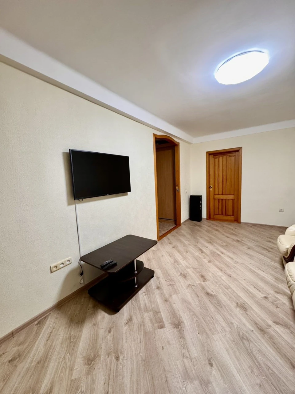 CertificateSale of 3-room apartment Dniprovskyi Osypenkivskyi Aka