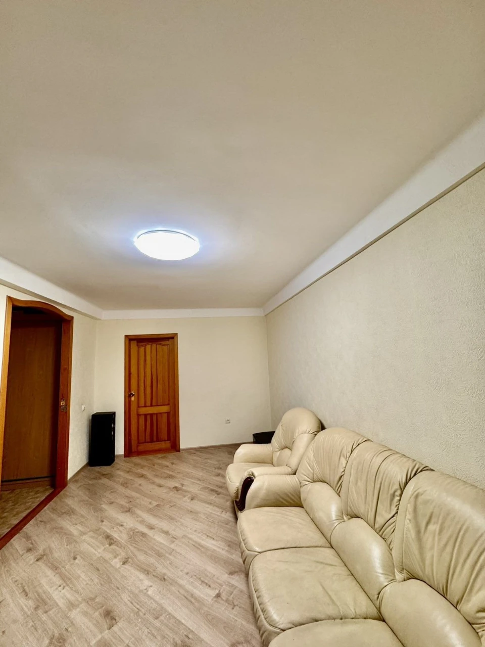 CertificateSale of 3-room apartment Dniprovskyi Osypenkivskyi Aka