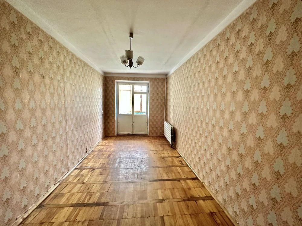 Right Bank! 2-Room Apartment on Rustavi Street