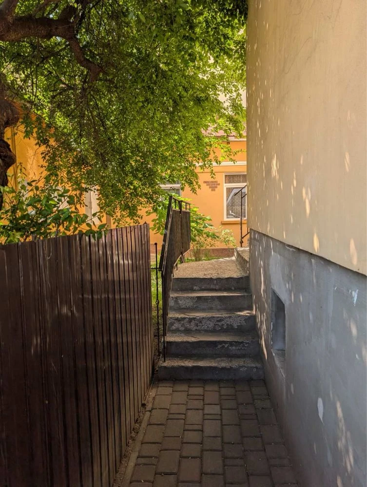Продаж 3-х кімнатної квартири в центрі міста вул. Грюнвальсь