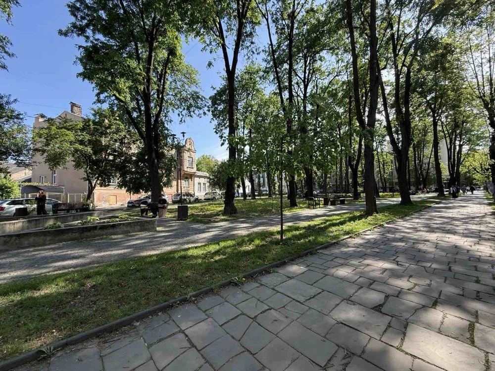 Продаж 3-х кімнатної квартири в центрі міста вул. Грюнвальсь