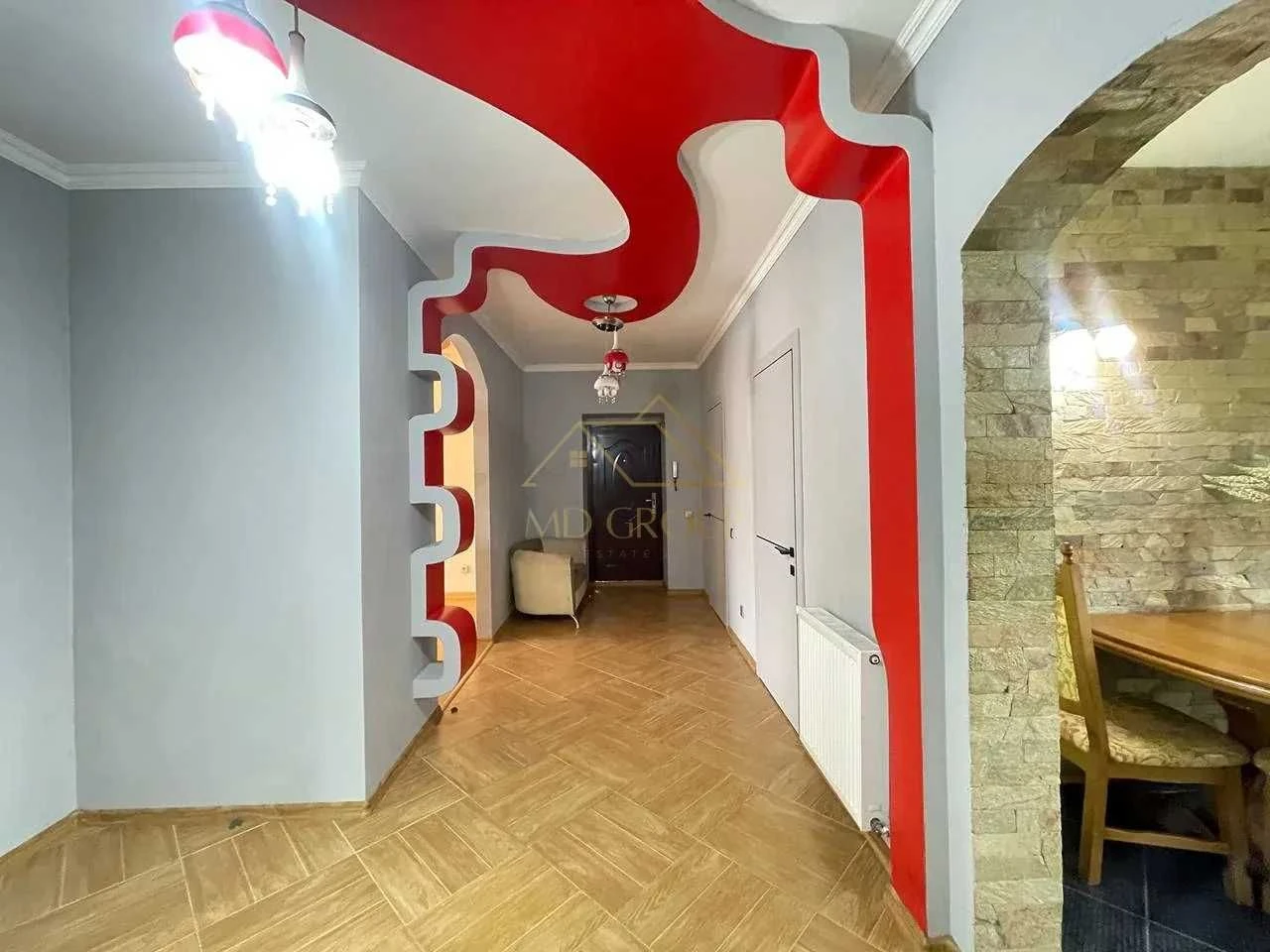 Продається велика 3 кім.квартира ,вул. Довженка