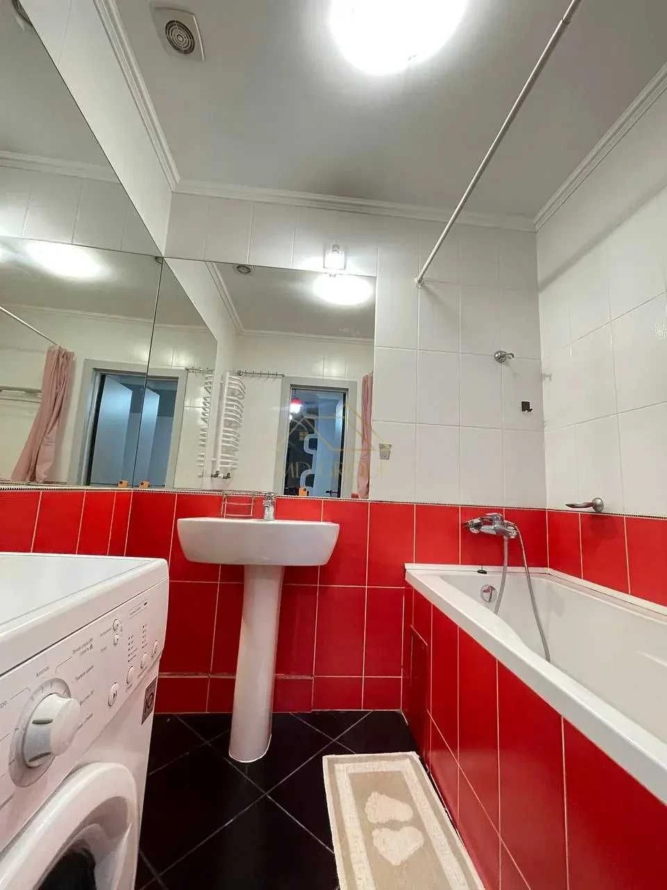 Продається велика 3 кім.квартира ,вул. Довженка