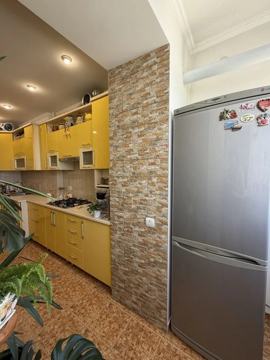 Apartment in a new building with renovation and furniture on the 5th floor