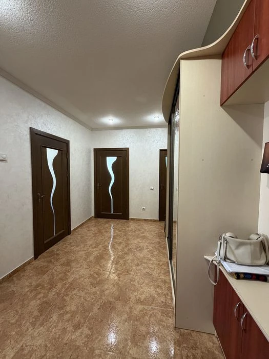 Apartment in a new building with renovation and furniture on the 5th floor