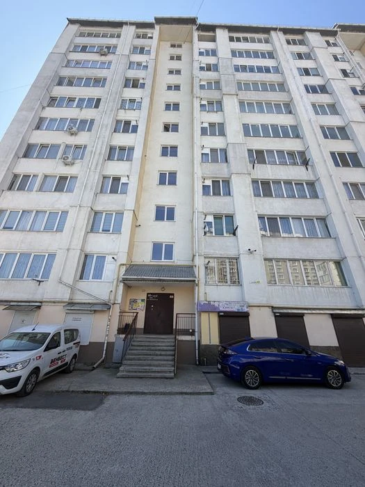 Apartment in a new building with renovation and furniture on the 5th floor