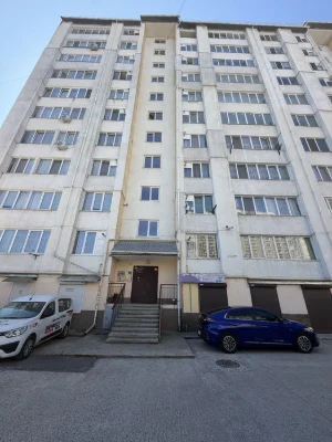 Apartment in a new building with renovation and furniture on the 5th floor