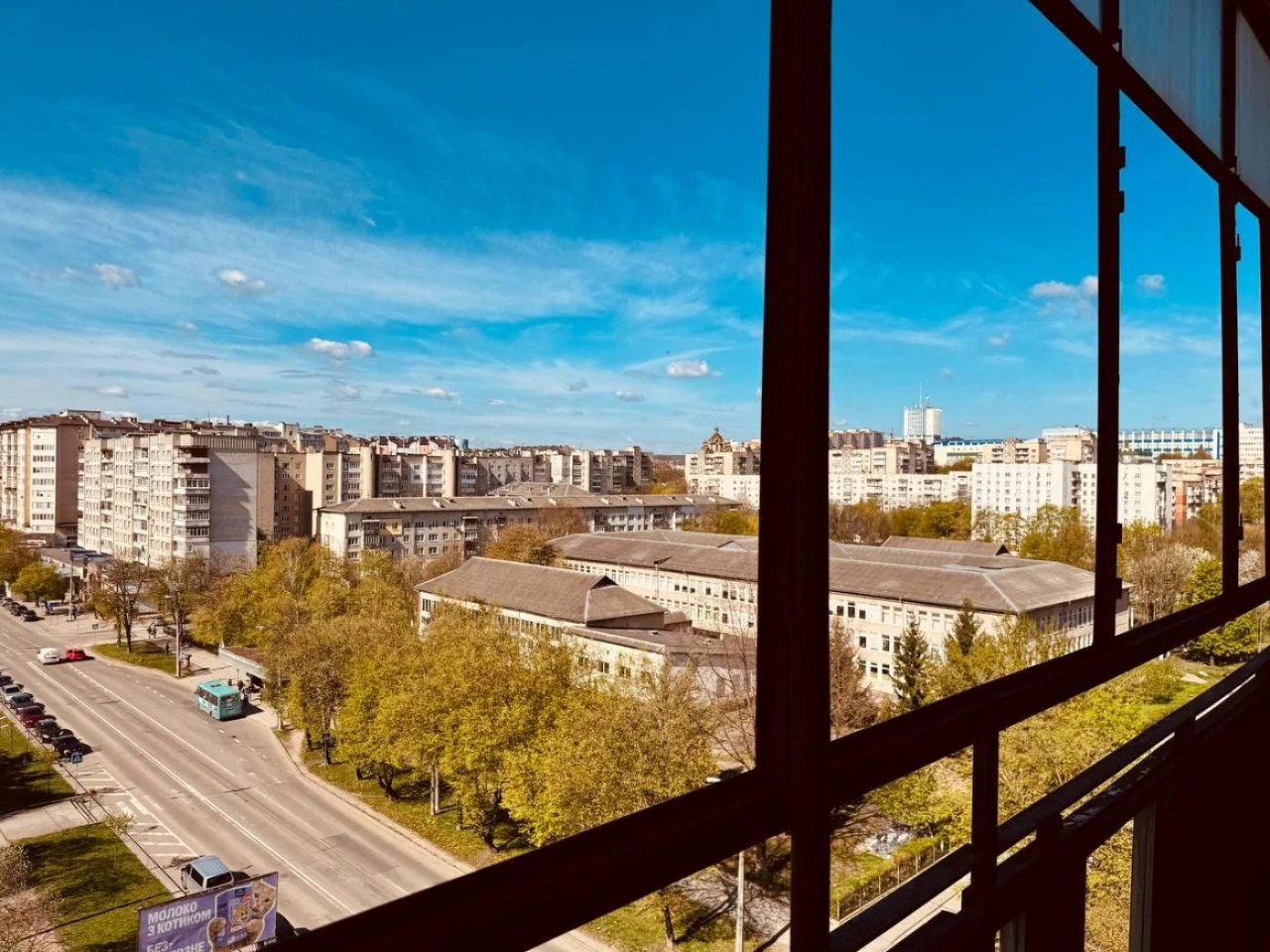 Продається 3 кімнатна дворівнева квартира/Пасічна