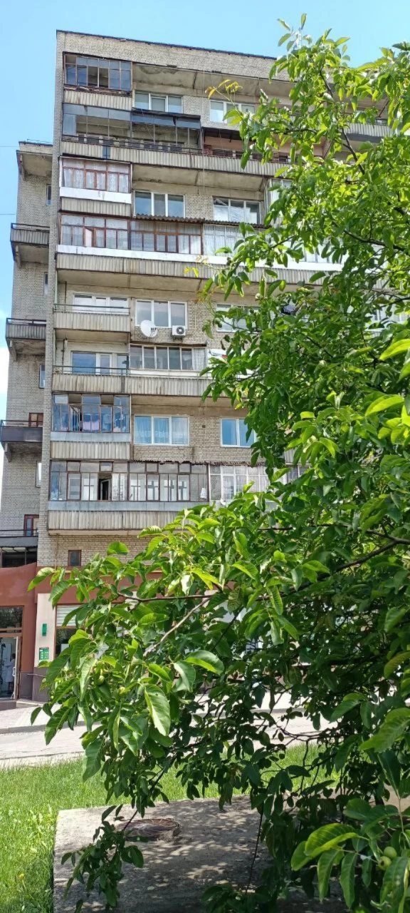 Продається 3 кімнатна дворівнева квартира/Пасічна