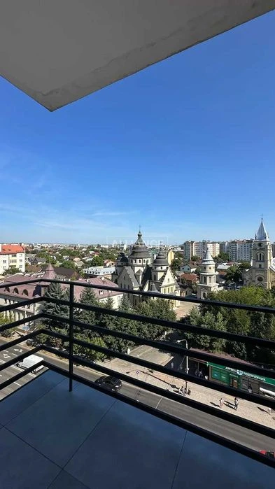 Продам 2 кімнатну квартиру з виглядом на місто та гори