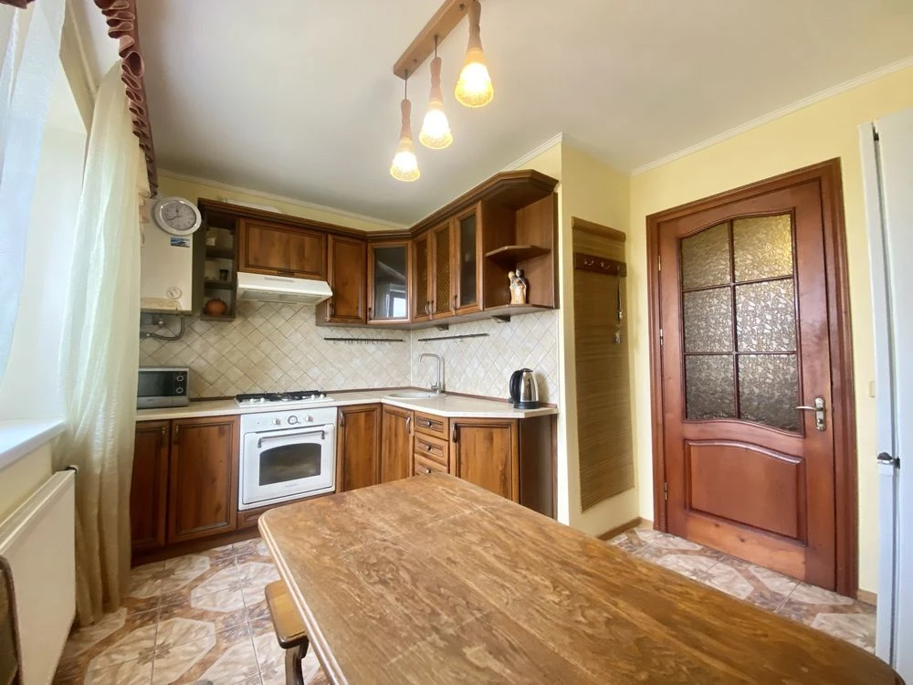 Продается 3к. квартира. Ул. Дудаева. Коновальца. Велмарт.