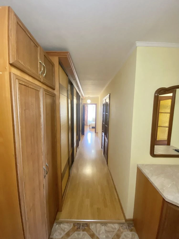Продается 3к. квартира. Ул. Дудаева. Коновальца. Велмарт.