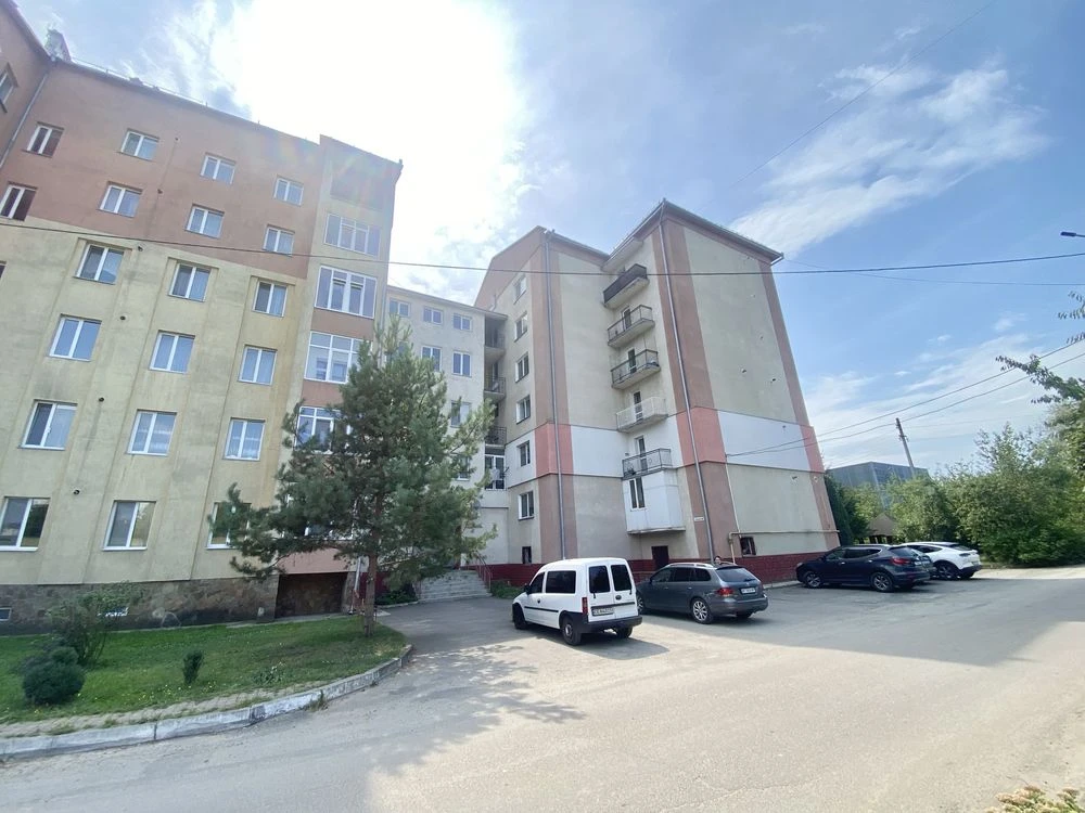 Продается 3к. квартира. Ул. Дудаева. Коновальца. Велмарт.