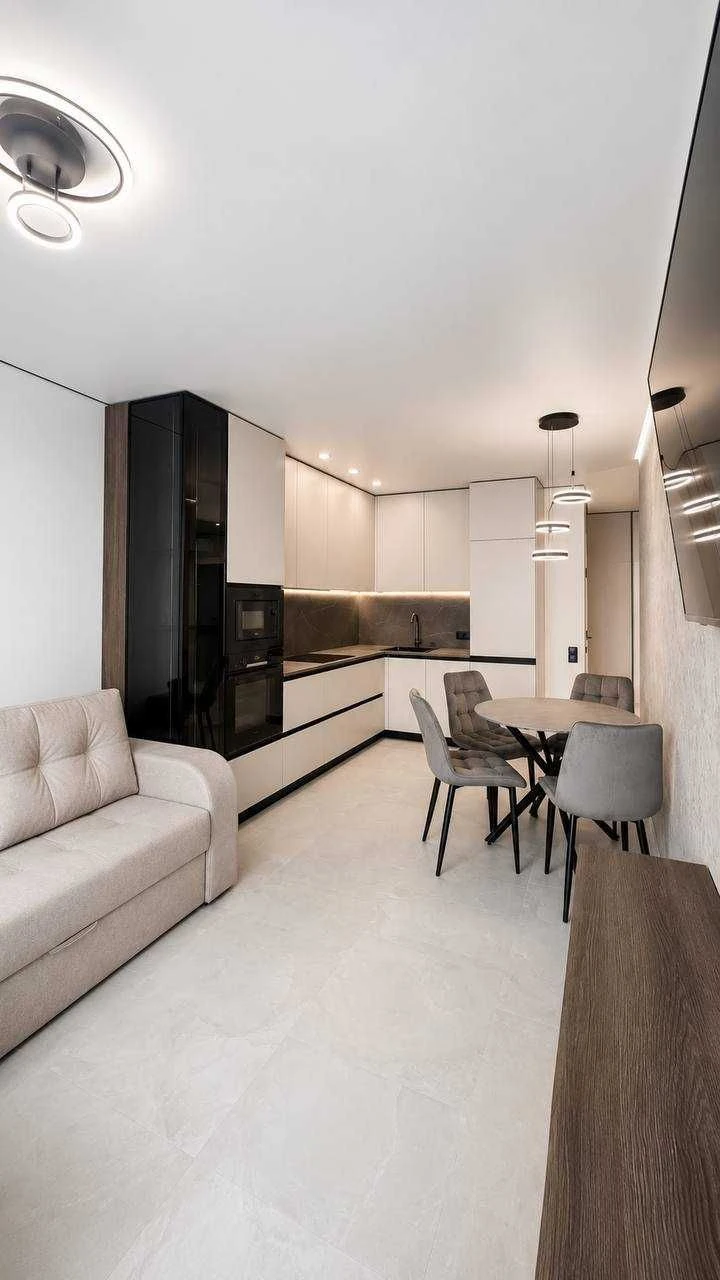 The apartment is 46 m2, fully equipped and with high-quality renovation.