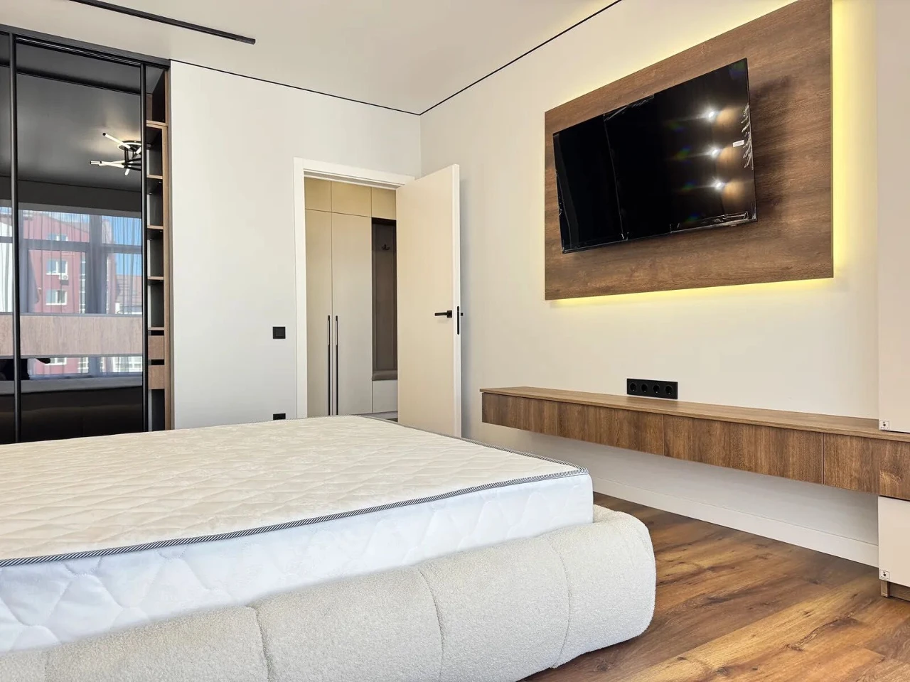 Urgent! 2-room apartment in the center, fully equipped 6