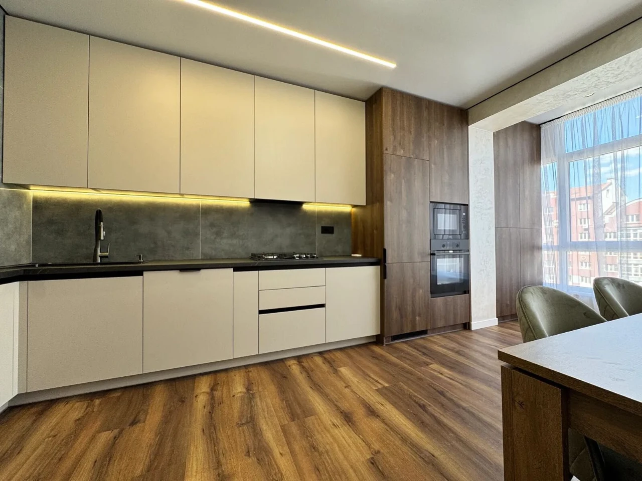 Urgent! 2-room apartment in the center, fully equipped 6