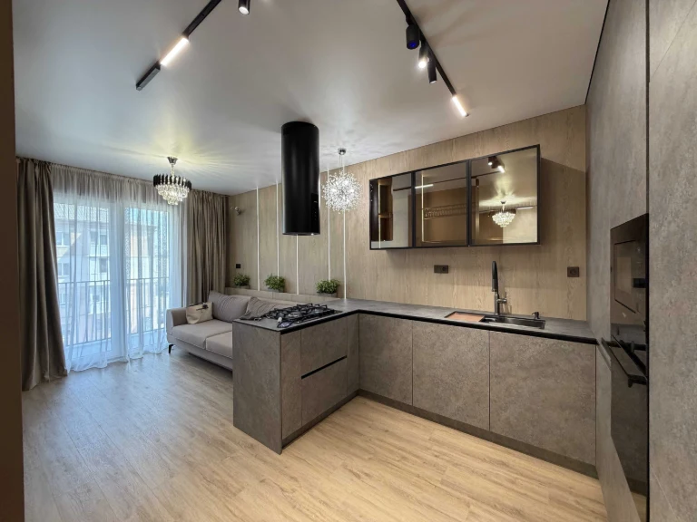 3-room apartment with modern renovation | Residential complex "Quarter 5" | C