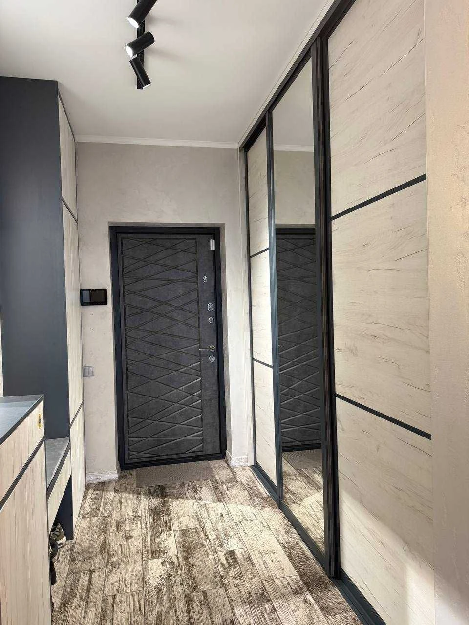 3-room apartment with new renovation, center, Independence Street