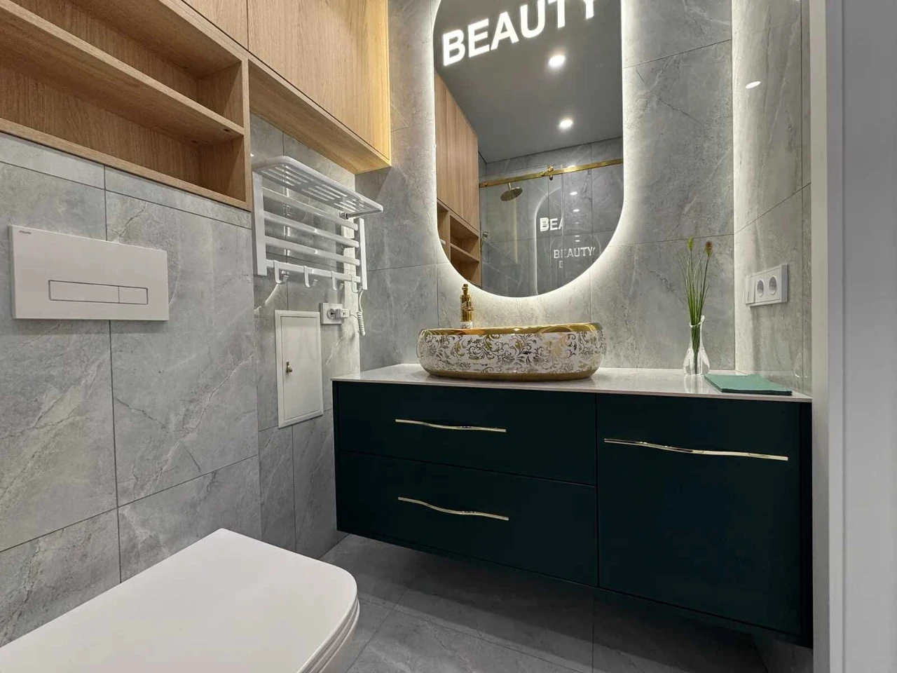 Шикарна півторачка з видом на місто